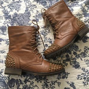 Breckelle’s Georgia Combat Boots